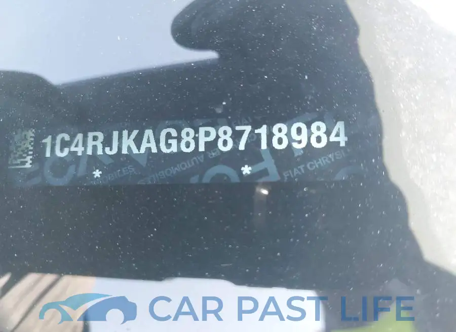 1C4RJKAG8P8718984# 18