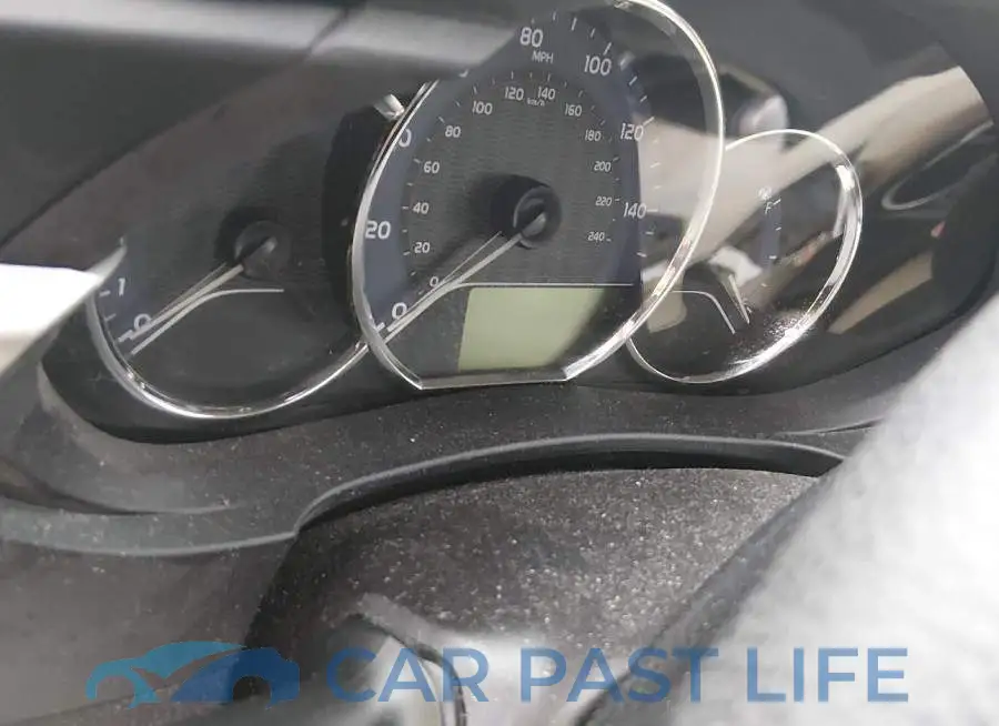 2T1BURHEXGC698215# 7