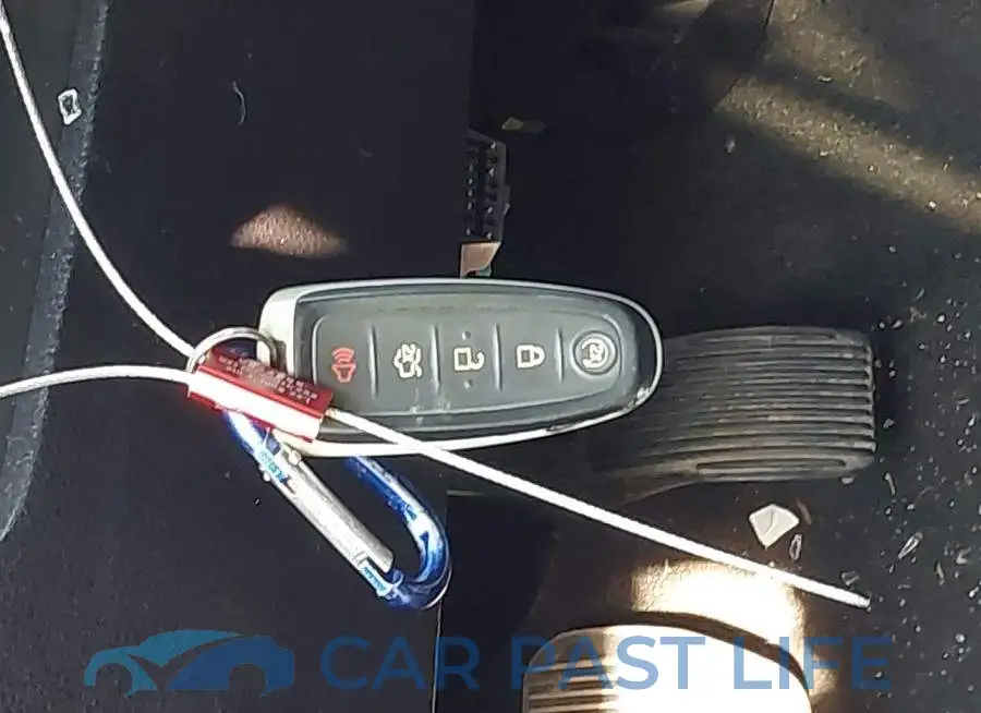1FMJU2AT9GEF50335# 11