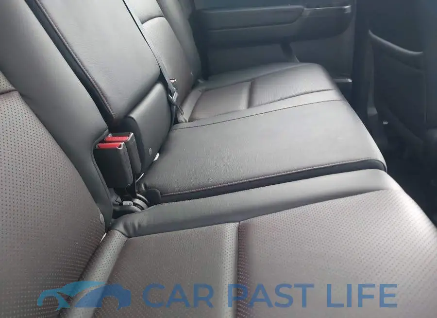 5FPYK3F81PB037752# 8