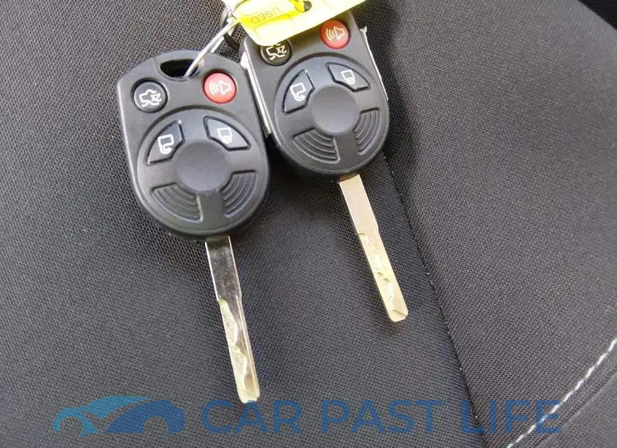 1FADP3F25JL327300# 11