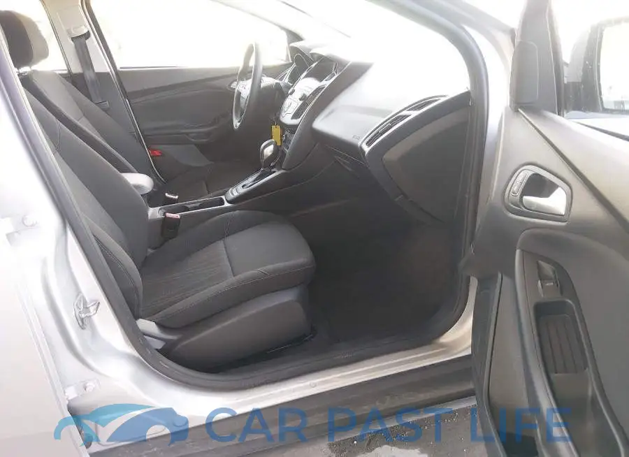 1FADP3F25JL327300# 5