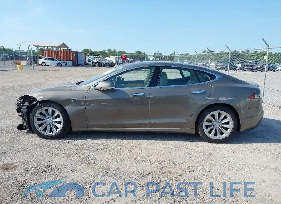5YJSA1E26GF159977# 15