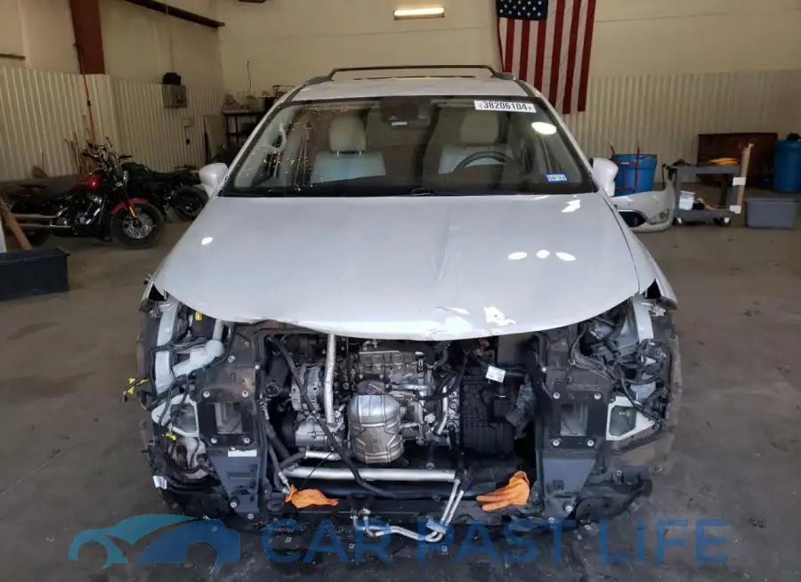 2C4RC1EG5HR704321# 5