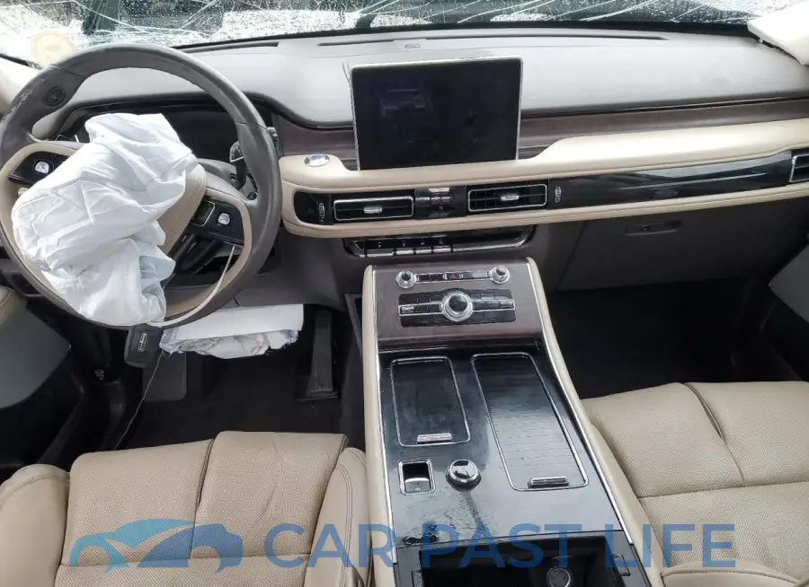 5LM5J7XC9PGL18561# 8