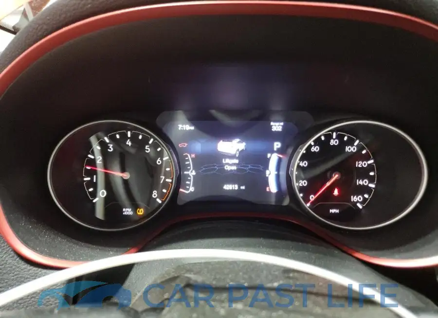 3C4NJDDB7JT250023# 9