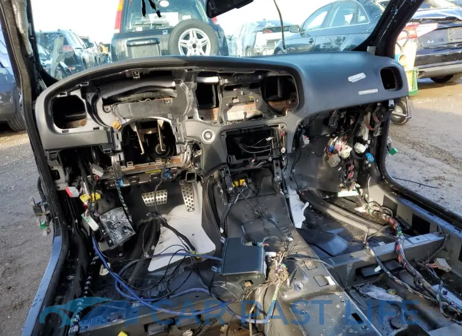 2C3CDXGJ4HH590014# 8