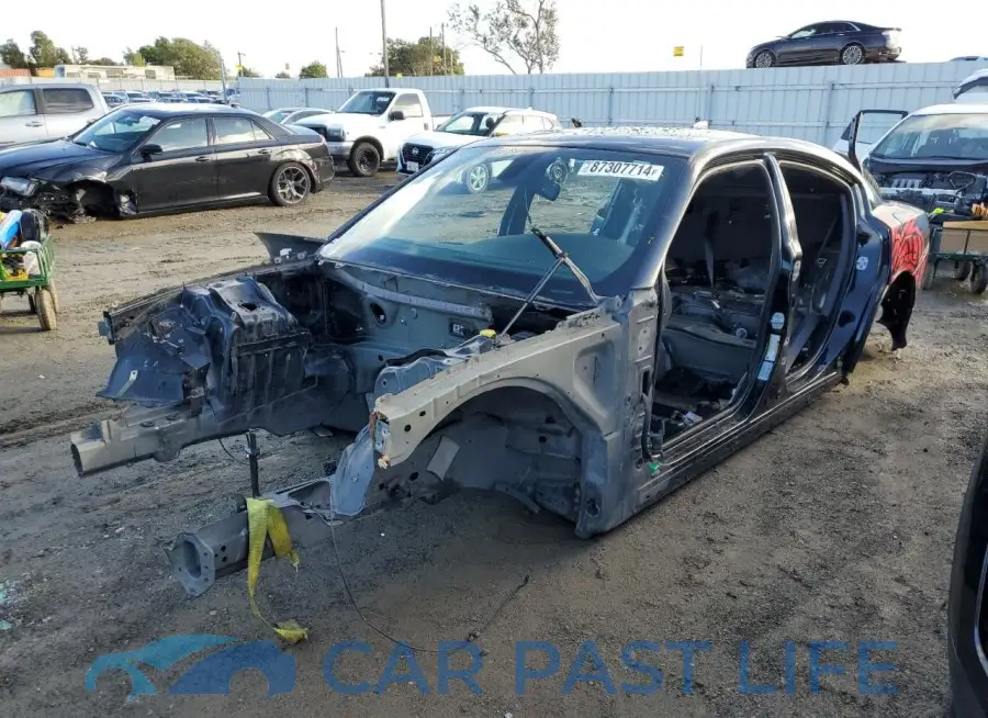 2C3CDXGJ4HH590014# 1