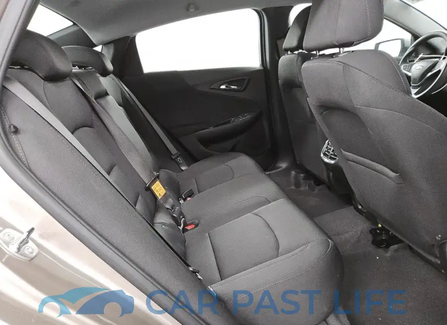 1G1ZD5ST6RF197582# 10