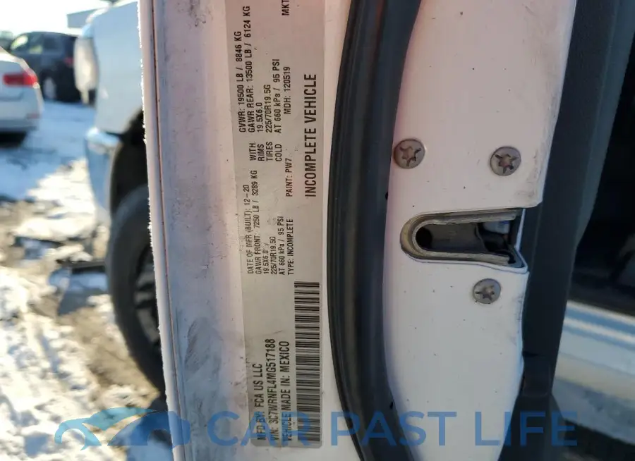 3C7WRNFL4MG517188# 12