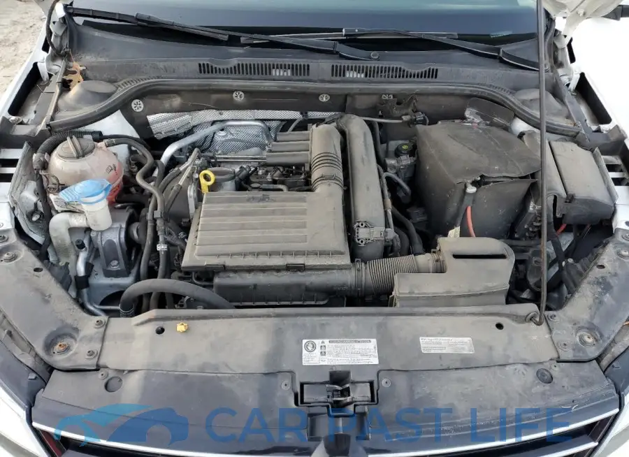 3VW167AJ0HM319374# 11