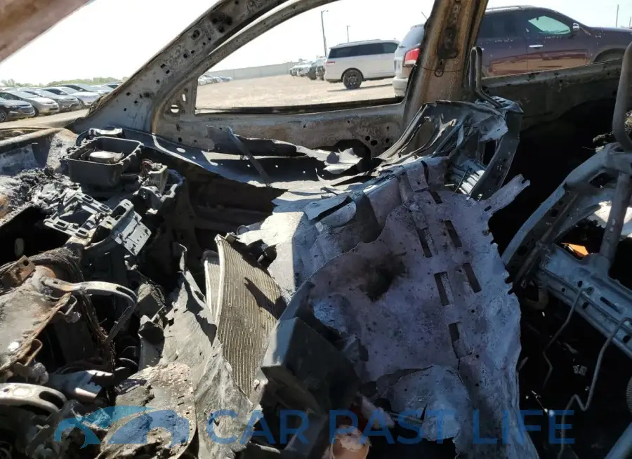 1C4PJLCB3LD553040# 7