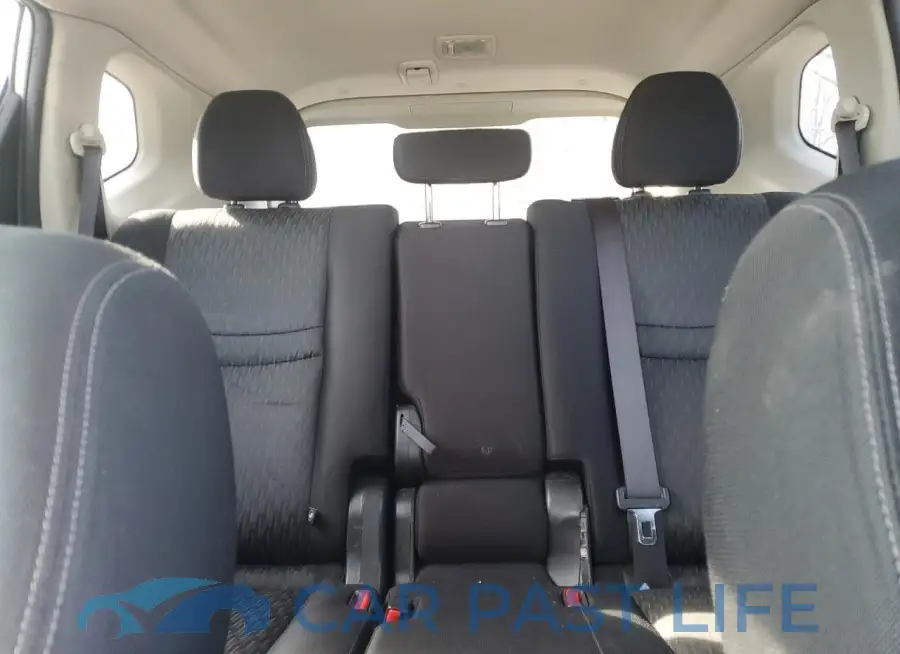 JN8AT2MV2HW261639# 10