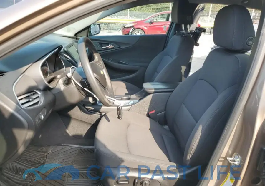 1G1ZD5ST6JF134938# 7