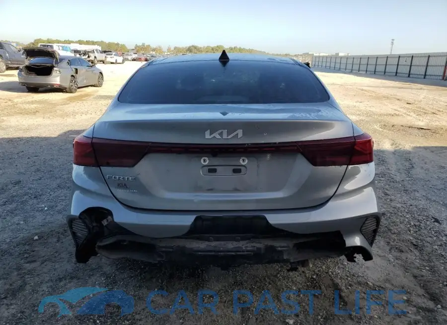3KPF24AD6PE588291# 6