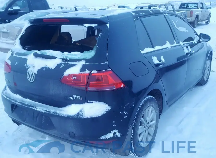 3VW117AU5HM042777# 4