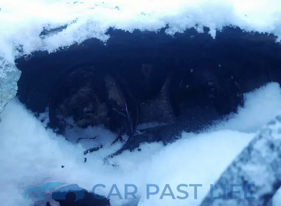 3VW117AU5HM042777# 8