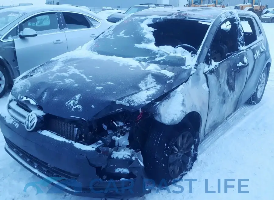 3VW117AU5HM042777# 2