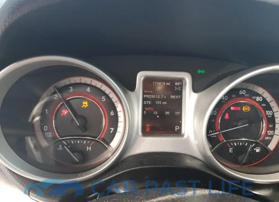 3C4PDCBG6HT518997# 9
