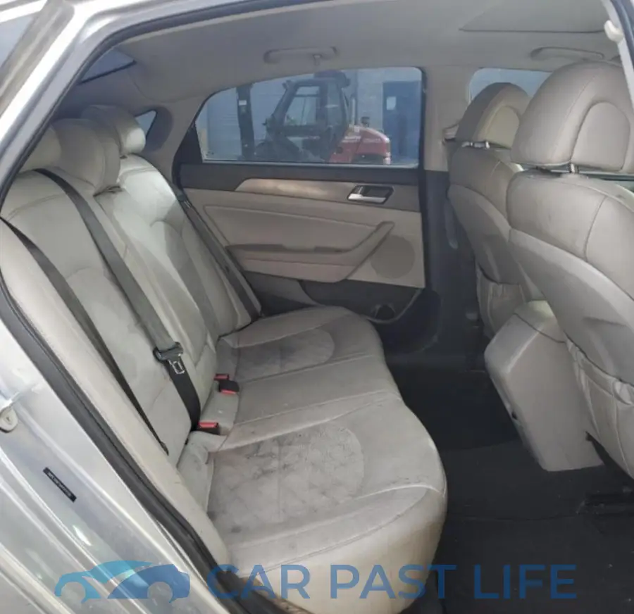 5NPE34AF5HH511158# 10
