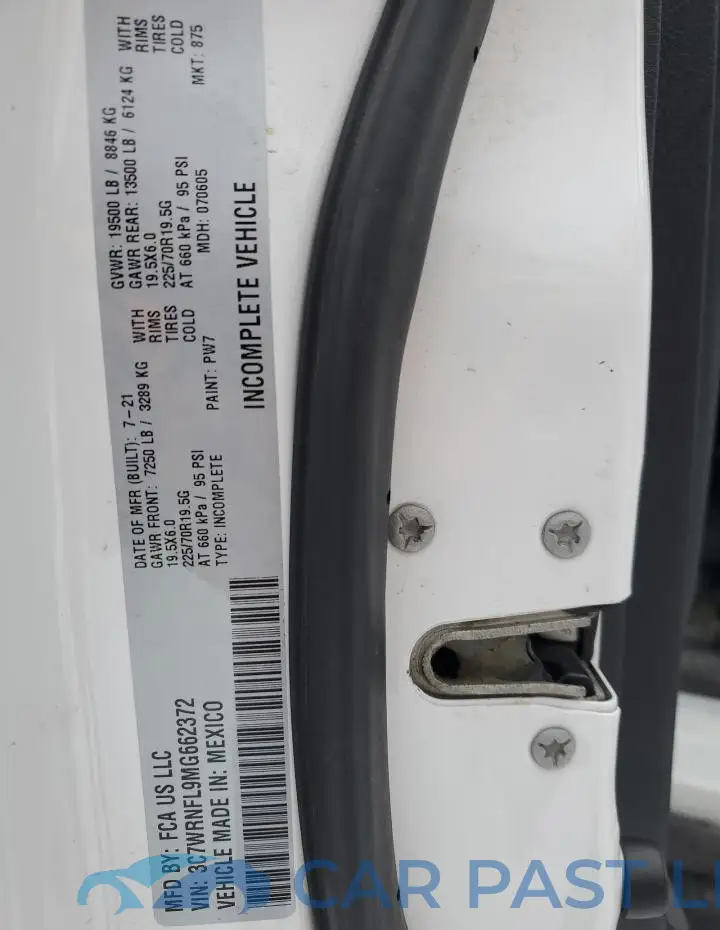 3C7WRNFL9MG662372# 12