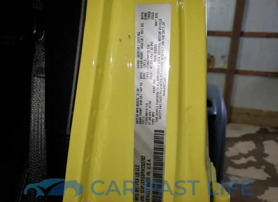 1C4PJXFG9RW283792# 13