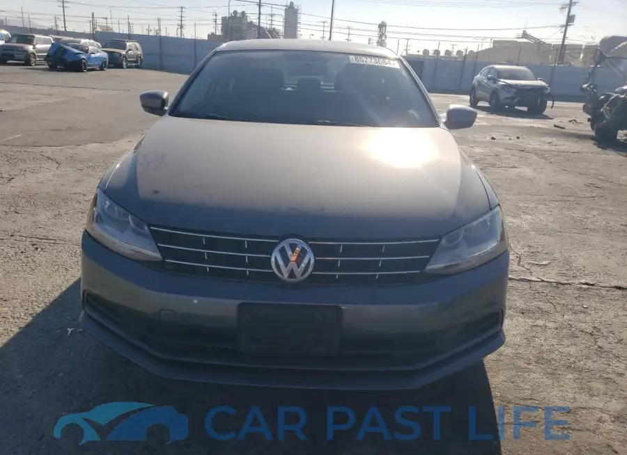 3VW2B7AJ9JM232675# 5