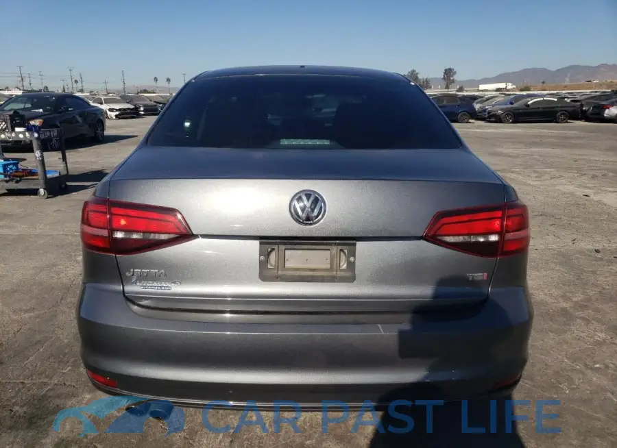 3VW2B7AJ9JM232675# 6