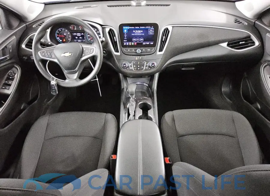 1G1ZD5ST2PF131740# 8