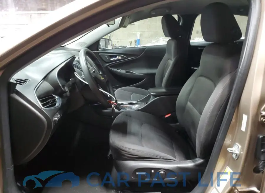 1G1ZD5ST9JF119009# 7