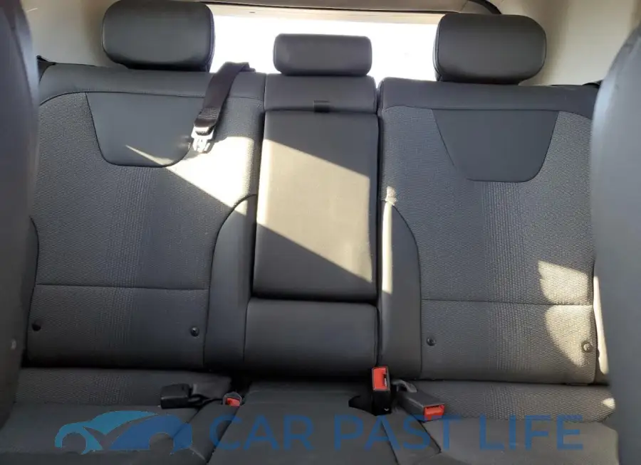 KNDCS3LF9R5136569# 10