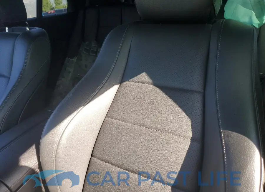 4JGFB4JB8PA878402# 10