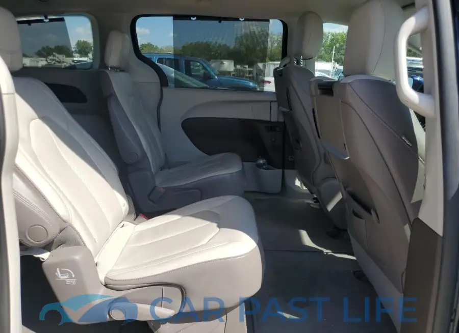 2C4RC1EG4JR248138# 11