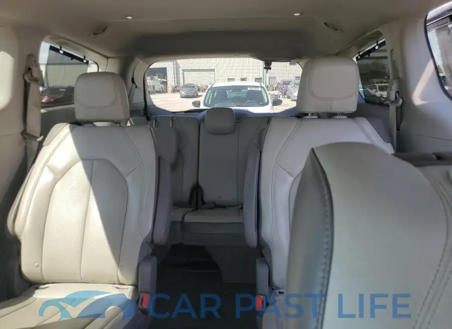 2C4RC1EG4JR248138# 10
