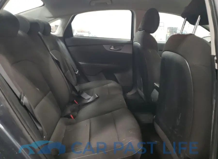 3KPF24AD6ME317209# 10