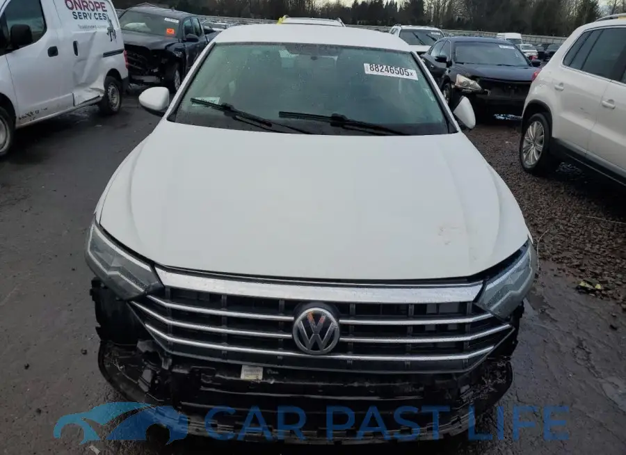 3VWCB7BU2LM027683# 5