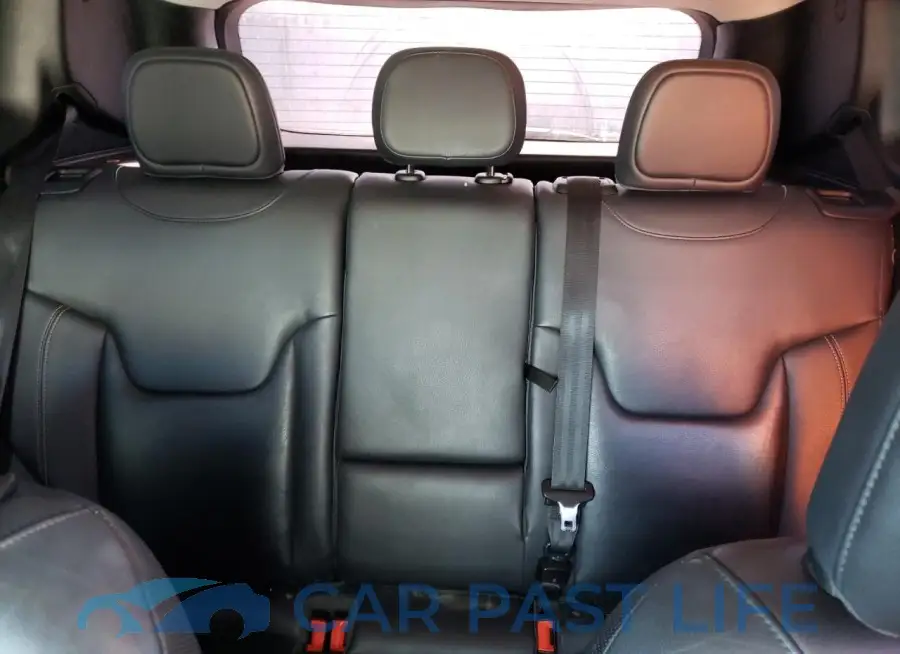 ZACCJADB9HPE48951# 10