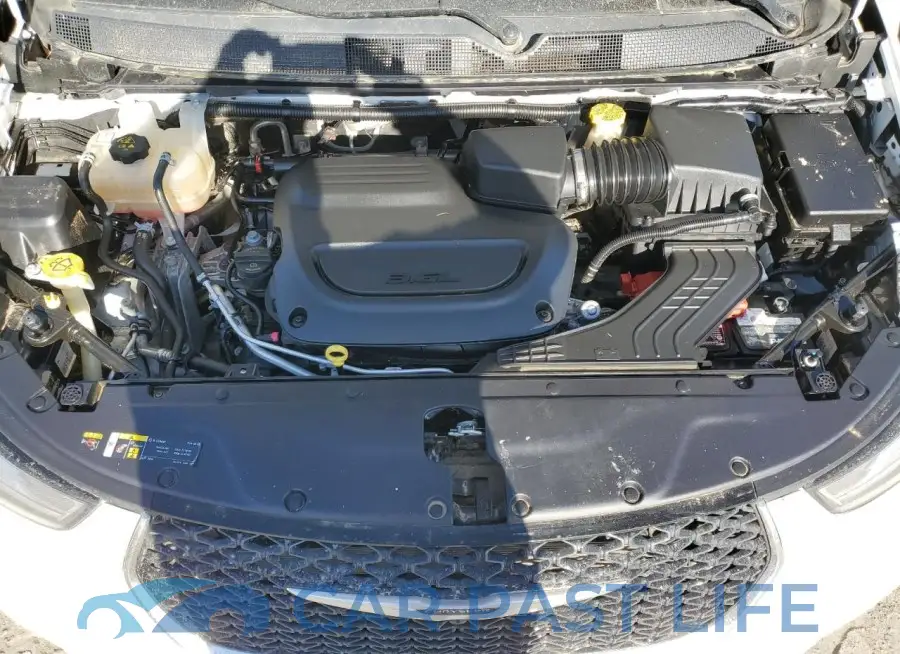 2C4RC1BG2NR117235# 12