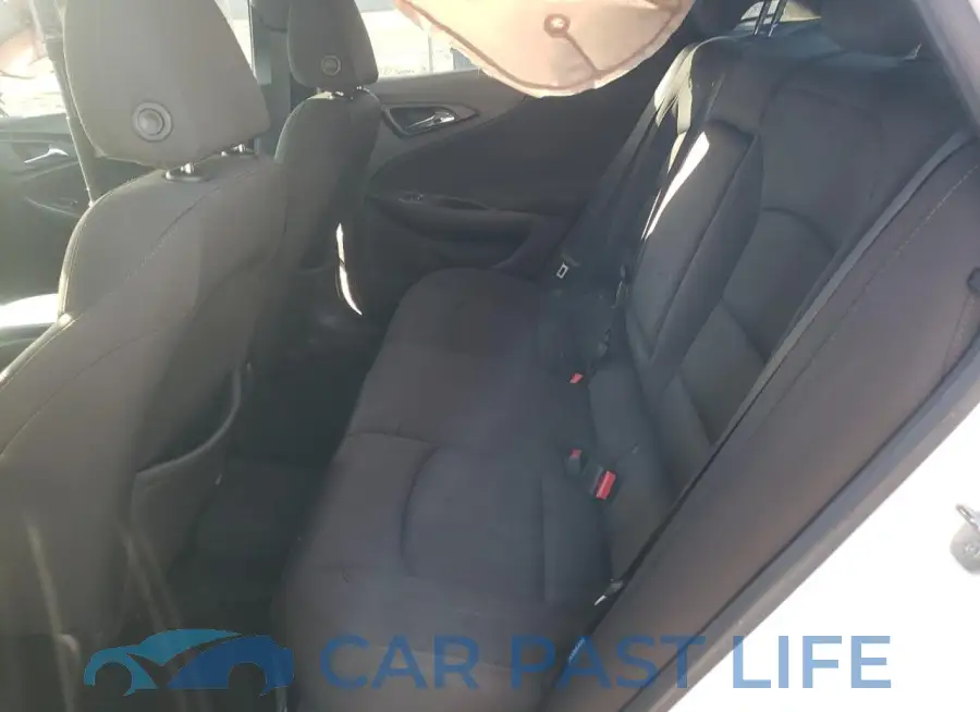 1G1ZD5ST2KF135506# 10