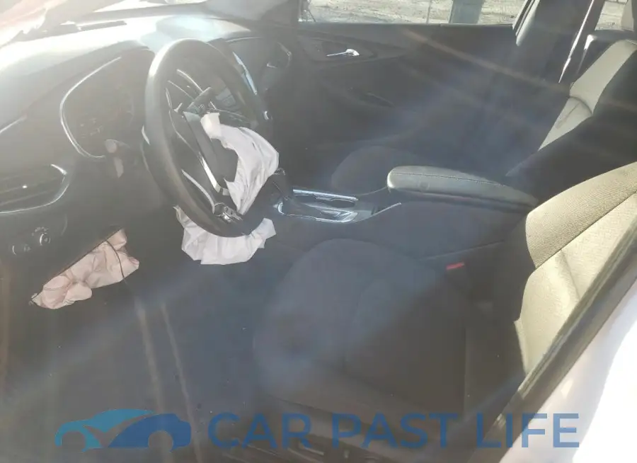 1G1ZD5ST2KF135506# 7
