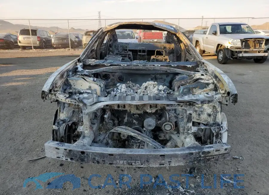 2C3CDXBG8PH675240# 5