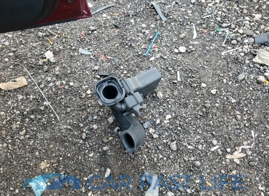 1C3CCCAB0HN503679# 12