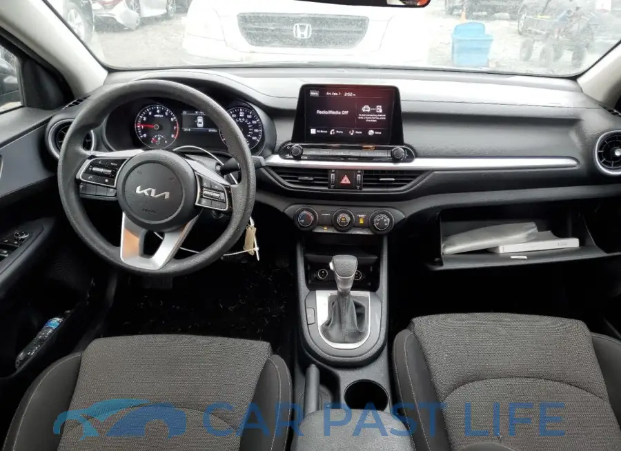 3KPF24AD7PE550777# 8