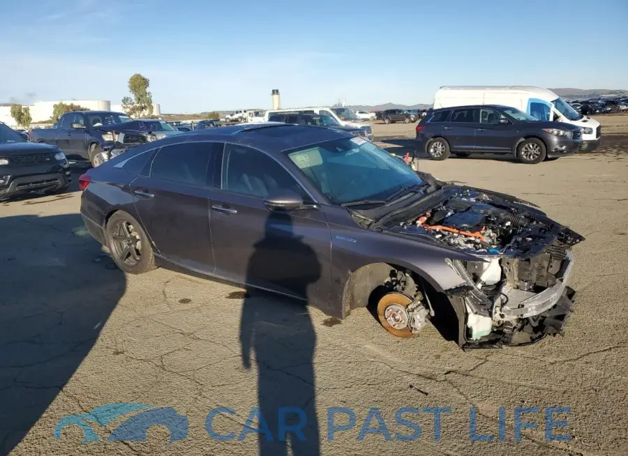 1HGCV3F9XNA040580# 4