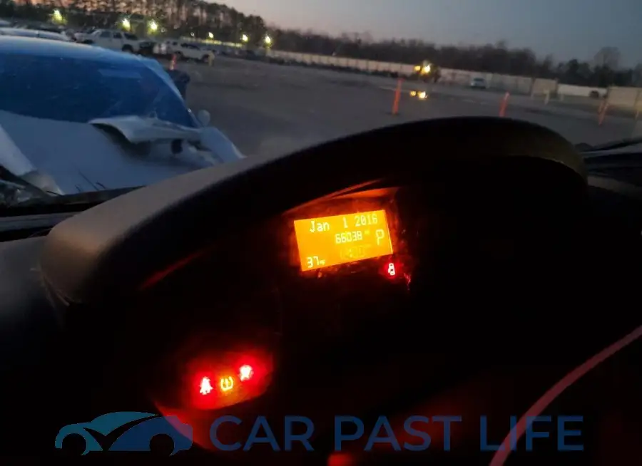 3C6TRVAG1HE525106# 9