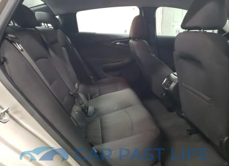 1G1ZD5ST6PF131000# 10
