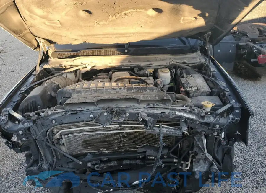 3C7WRSAL5NG192932# 11