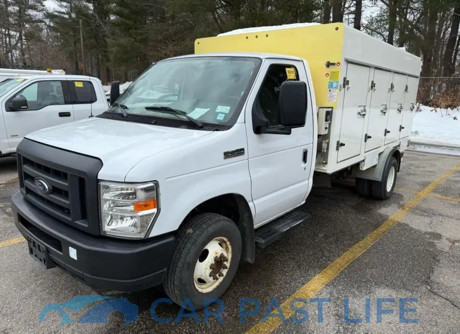 1FDXE4FS8KDC19277# 2