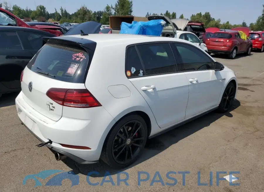 3VW5T7AU1MM010690# 3