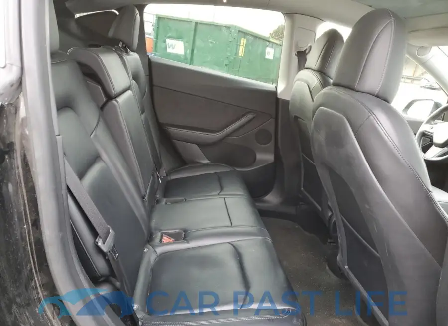 7SAYGDEE6NF437331# 11
